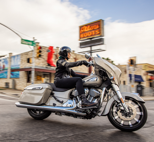 MACH DICH MIT KOMFORT AUF DEN WEG.